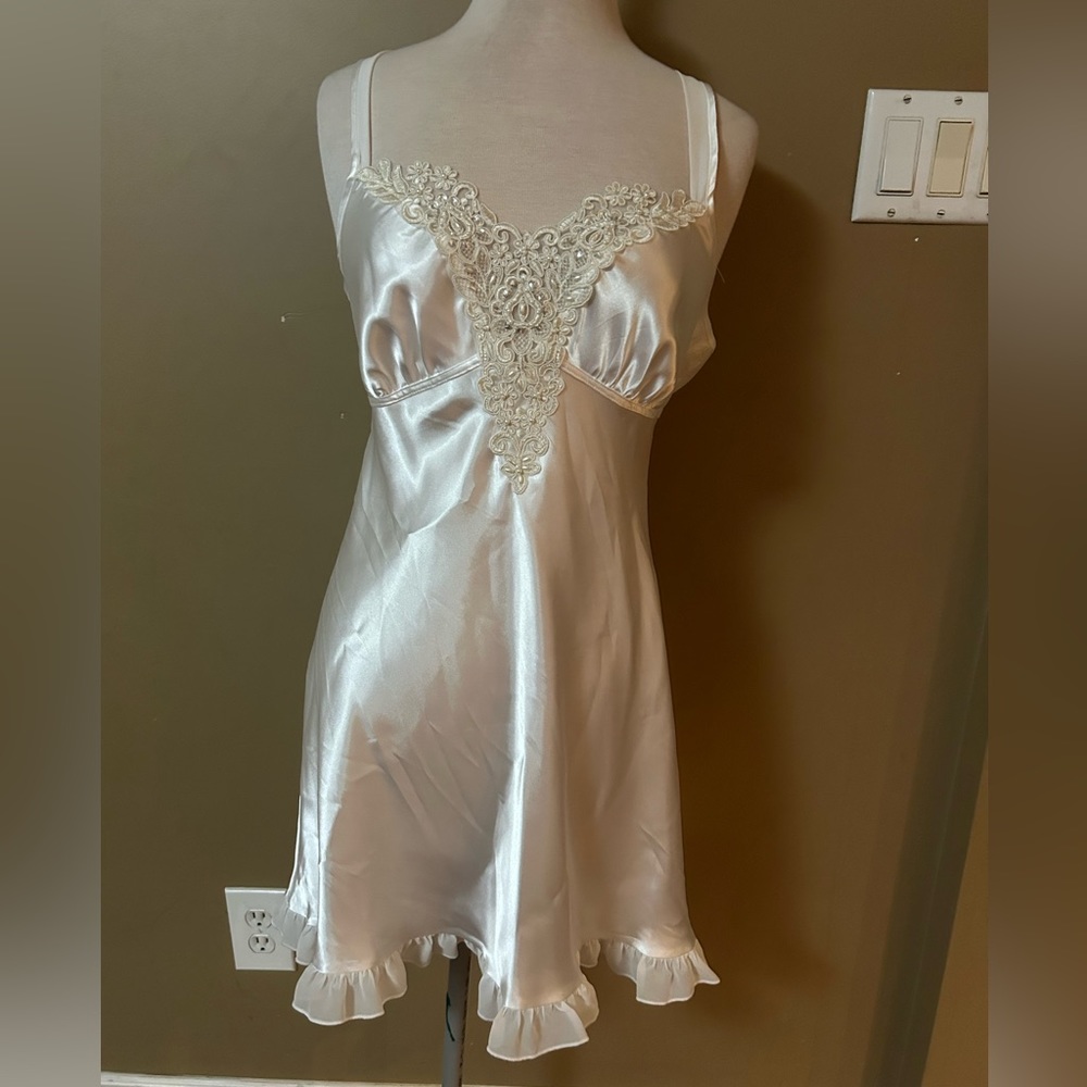 Vintage Linea Donatella bridal lingerie